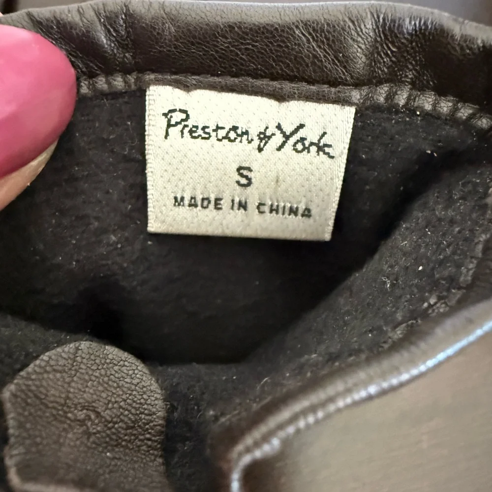Preston & York Women’s Leather Gloves Black Size Small Lined‎ Buckle Gold Tone